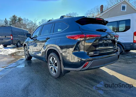 2023 Toyota Highlander L z USA, uszkodzony, nr VIN 5TDKDRBH9PS040945